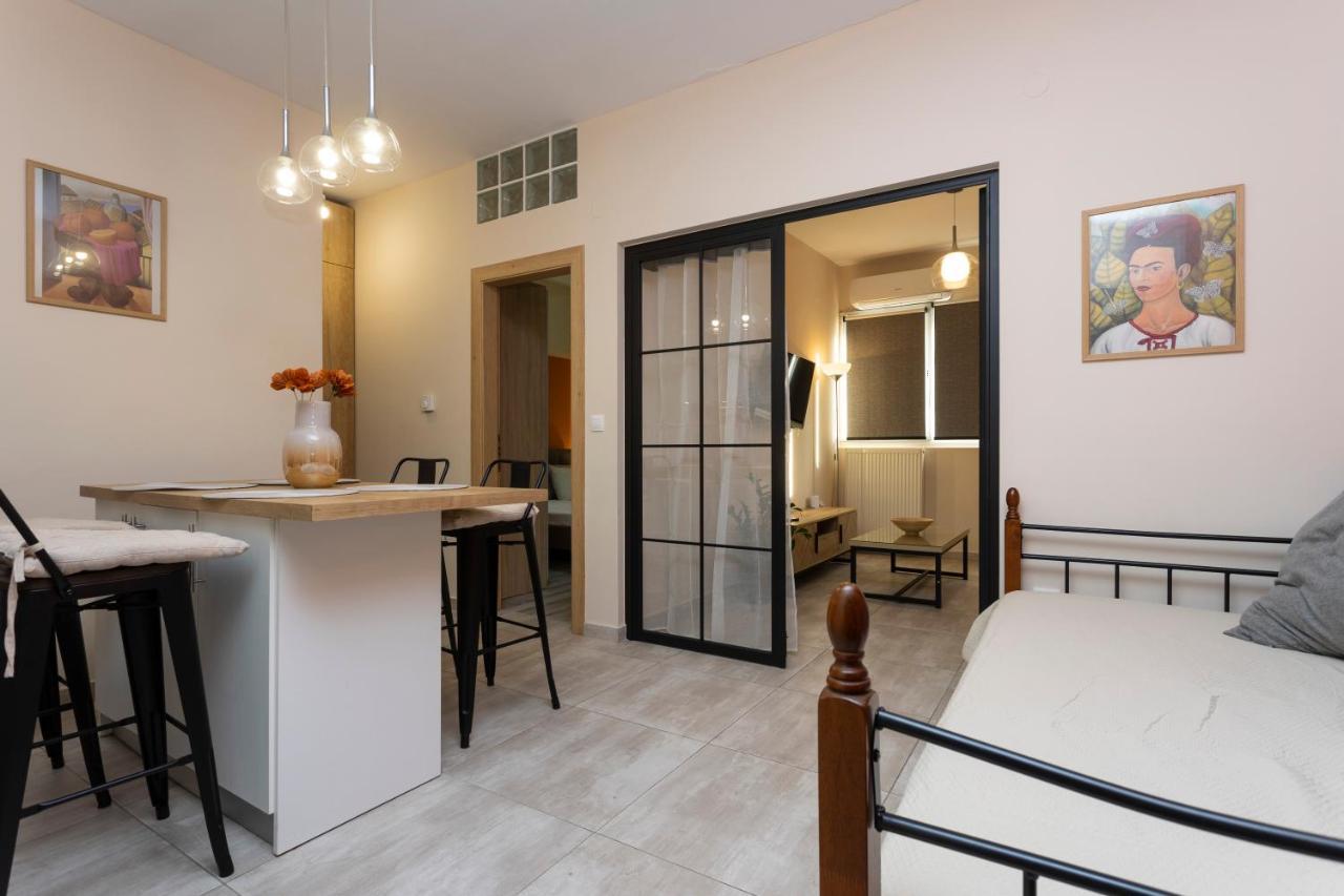 3C'S Apartment Thess :Central, Cosy & Convenient 테살로니키 외부 사진