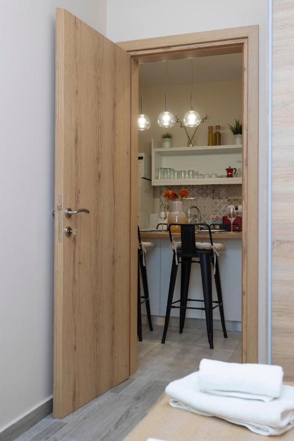 3C'S Apartment Thess :Central, Cosy & Convenient 테살로니키 외부 사진